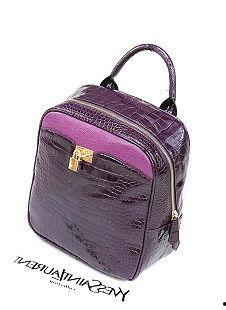 明星同款通勤双肩包,时尚通勤双肩包大解析